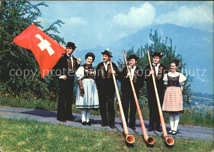 Alphorn Swiss Folklore Group Familie Martin Christen Hergiswil am See Trachten
