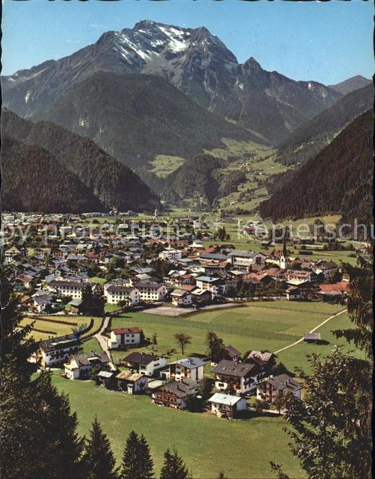 Mayrhofen Zillertal mit Gruenberg