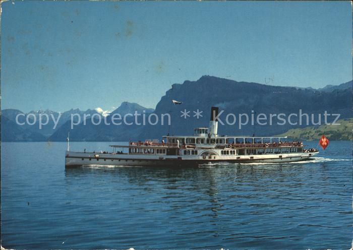 Dampfer Schaufelrad Uri Vierwaldstättersee