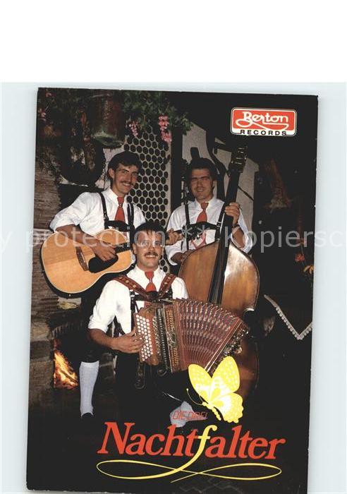 Musikanten Die drei Nachtfalter Gitarre Cello Akkordeon
