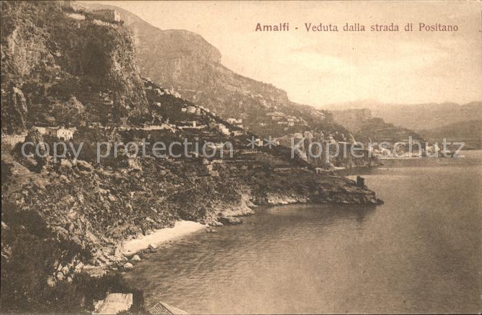 Amalfi Veduta dalla strada di Positano