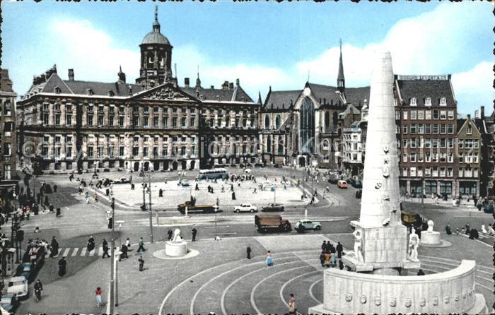Amsterdam Niederlande Dam met Koniklijk Paleis en Nationaal M