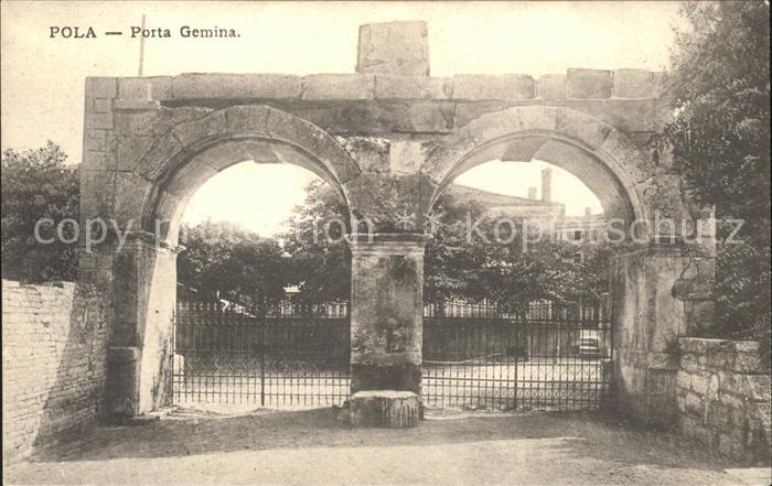Pola Pula Croatia Porta Gemina