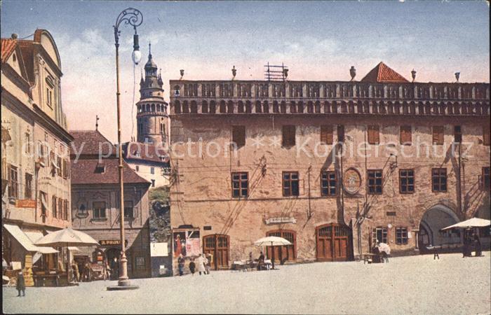 Krummau Suedboehmen Ringplatz mit Rathaus