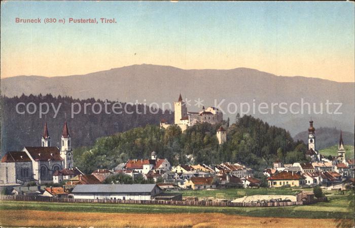 Bruneck Pustertal Kirche Schloss