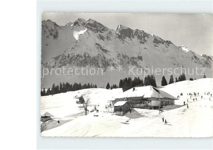 Soerenberg LU Skihuette Schwand mit Rothornkette