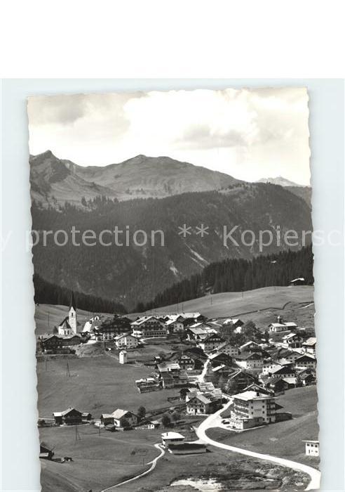 Berwang Tirol mit Lechtaler Alpen