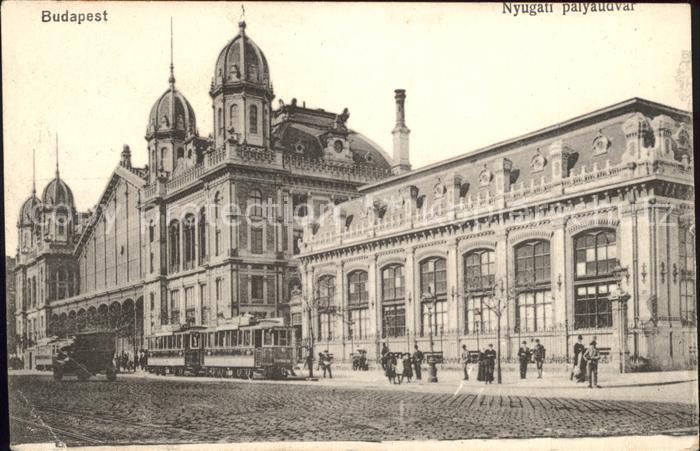Budapest Nyugati palyaudvar Westbahnhof