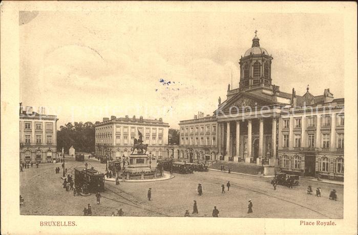 Bruxelles Bruessel Place Royale Monument Godefroid de Boui