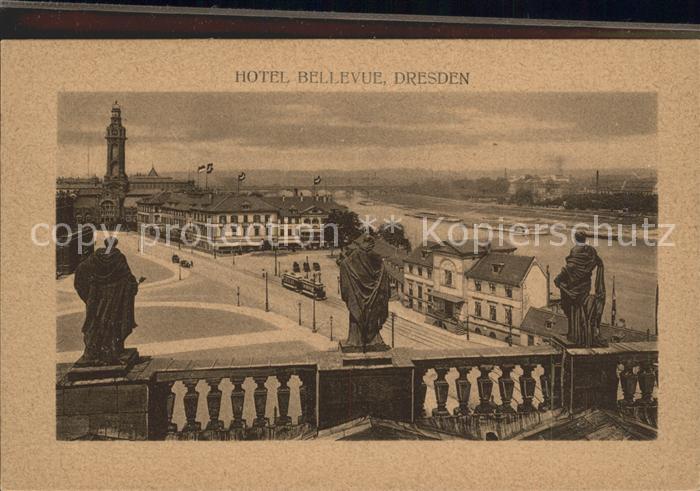 DRESDEN Elbe Panorama Blick vom Hotel Bellevue Skulptur