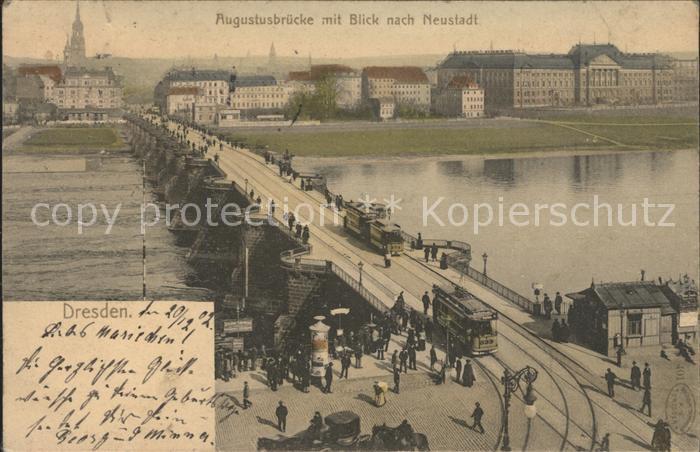 DRESDEN Elbe Augustusbruecke mit Blick nach Neustadt Strassenbahn