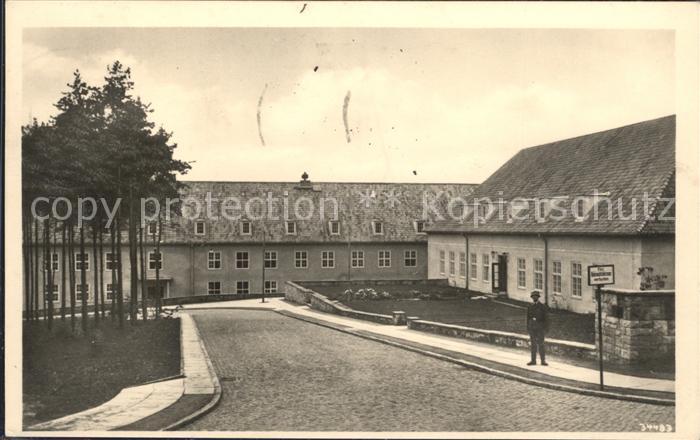 DRESDEN Elbe Gebaeude Soldat