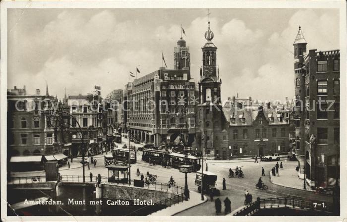 Amsterdam Niederlande Munt met Carlton Hotel