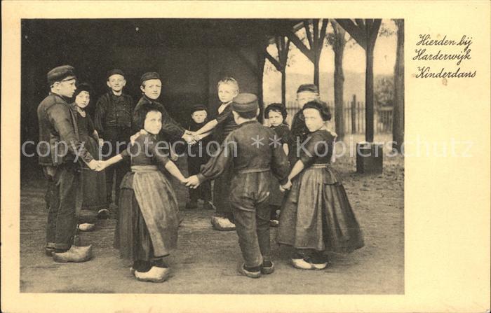Hierden Kinderdans Tanz