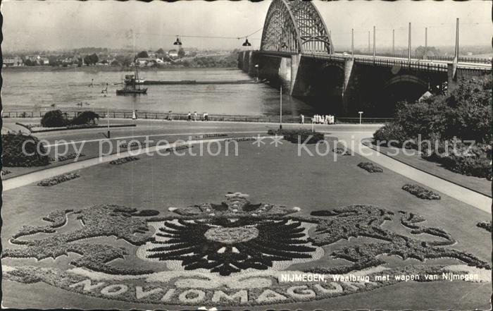 Nijmegen Waalbrug met wapen van Nijmegen Bruecke