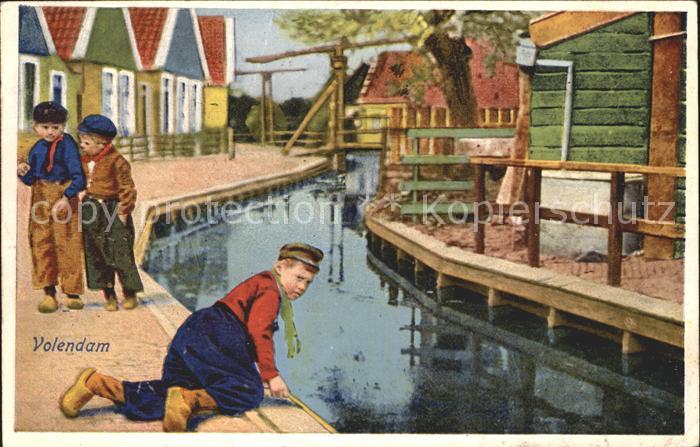 Volendam Kinder am Kanal
