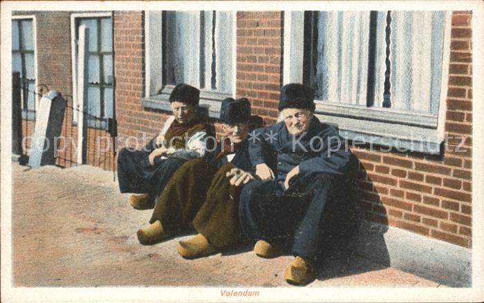 Volendam Maenner in Tracht