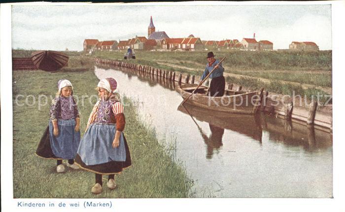 Marken Kinderen in de wei Trachten Kanal Kahn