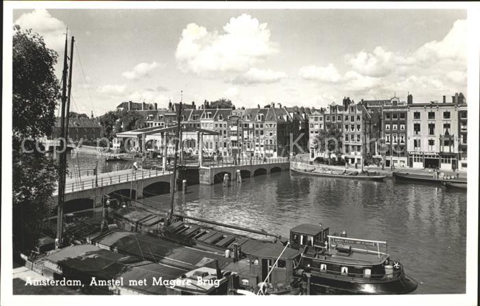 Amsterdam Niederlande Amstel met Magere Brug Brücke Frachtkah