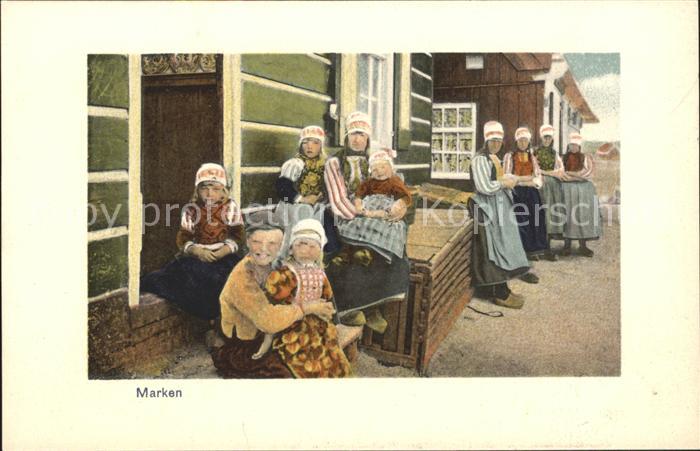Marken Junge Inselbewohner Trachten