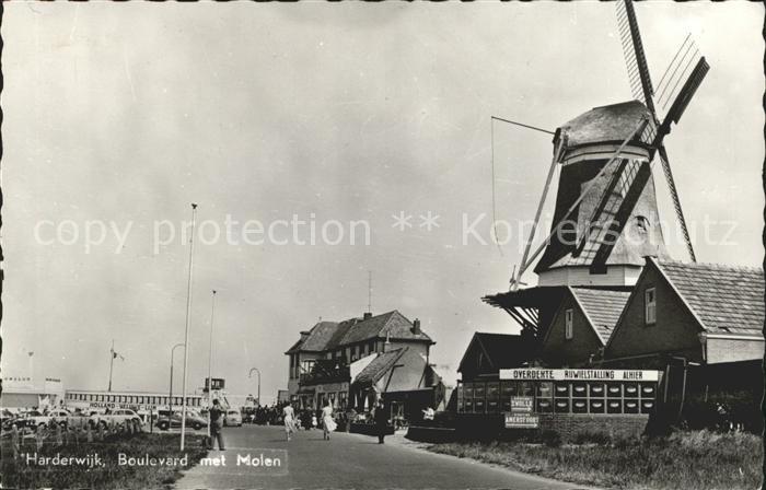 Harderwijk Boulevard met Molen Windmuehle