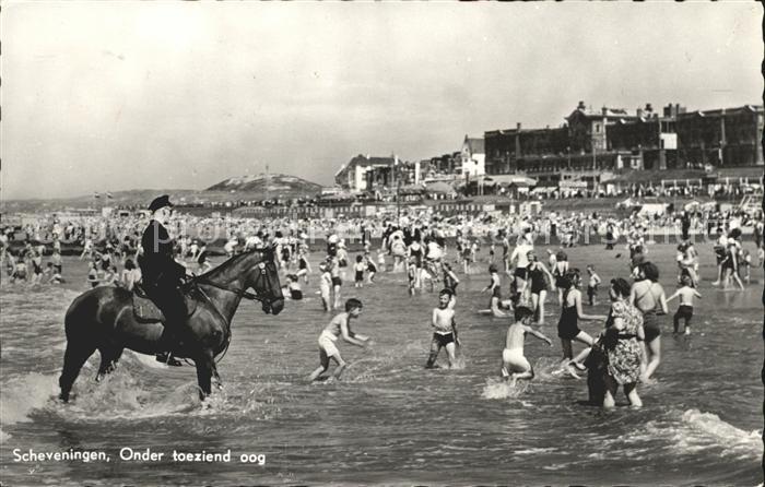 Scheveningen Onder toeziend oog Strandleben Reiter