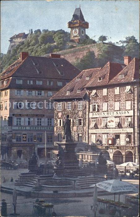 Graz Steiermark Hauptplatz mit Schlossberg Uhrturm Wahrzeichen