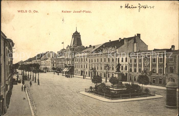 Wels Oberoesterreich Kaiser Josef Platz Denkmal