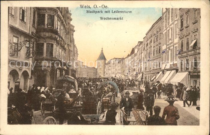 Wels Oberoesterreich Stadtpark mit Ledererturm Wochenmarkt