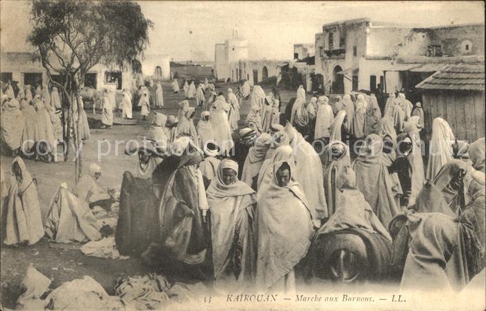 Kairouan Qairawan Marche aux Burnous