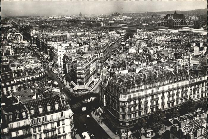 Paris Panorama vers la Rue de Rivoli