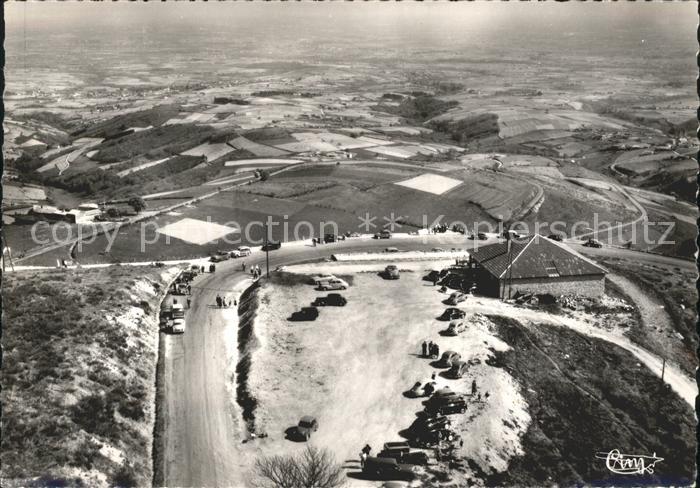 Chiroubles Cafe Restaurant La Terrasse du Beaujolais au Fut d Avenas vue aerienn
