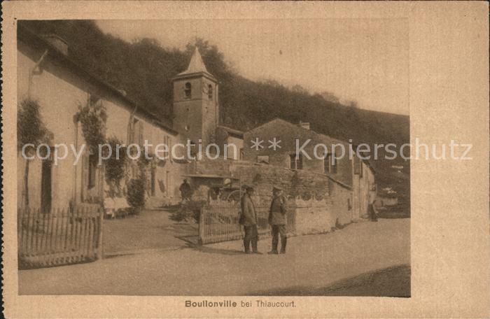 Boullonville Ortspartie an der Kirche