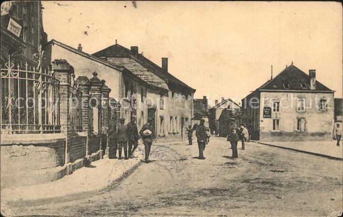 Warmeriville Strassenpartie Soldaten Militaer