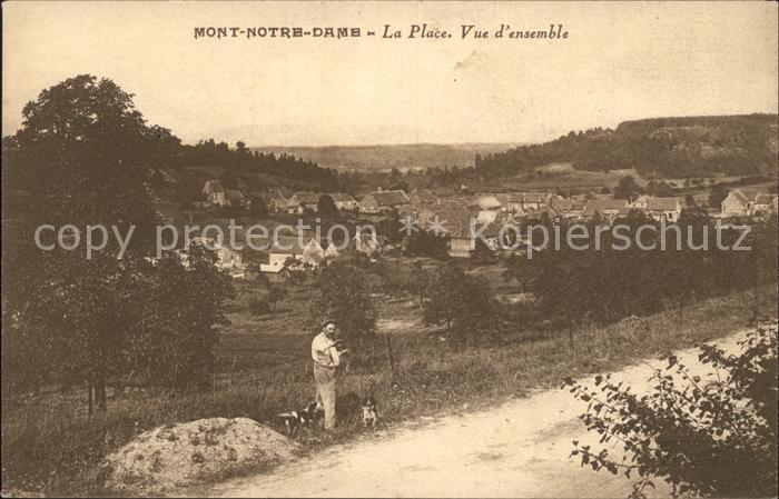 Mont-Notre-Dame La Place vue d ensemble