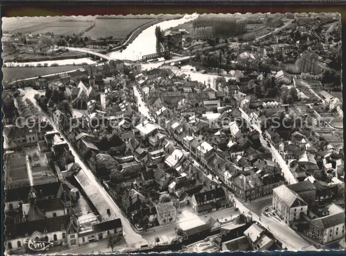 Louhans Grande Rue et ses Arcades la Seille vue aerienne