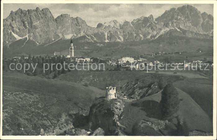 Cortina d Ampezzo mit Monte Cristallo