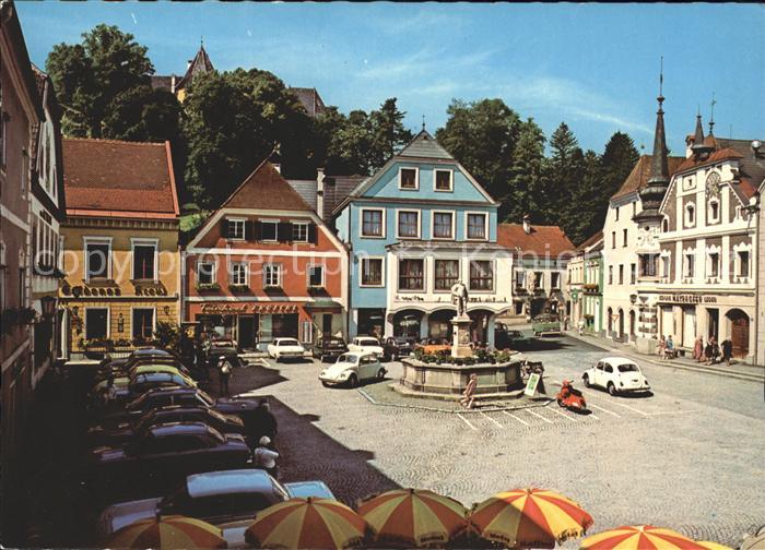 Grein Donau Oberoesterreich Marktplatz Brunnen