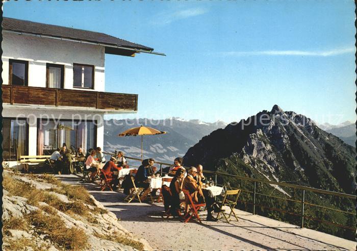 Maurach Tirol Bergasthof Rofan mit Hohen Tauern und Ebnerspitze