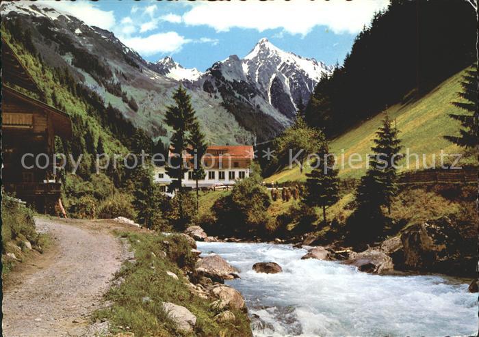 Zillertal Tirol Gasthof Pension Zillergrund mit Brandbe