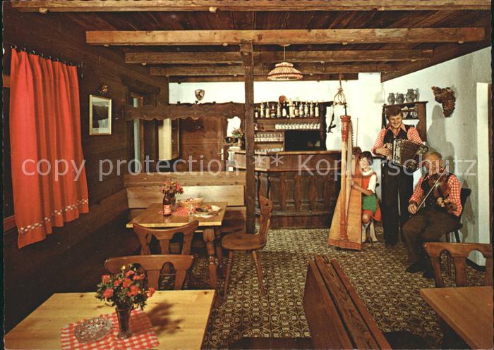 Hippach Jausenstation Hirschbichl Alm Stube Musiker