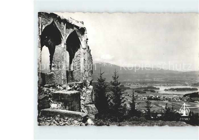 Kaernten Ruine Falkenstein mit Faakersee und Gerlitzen