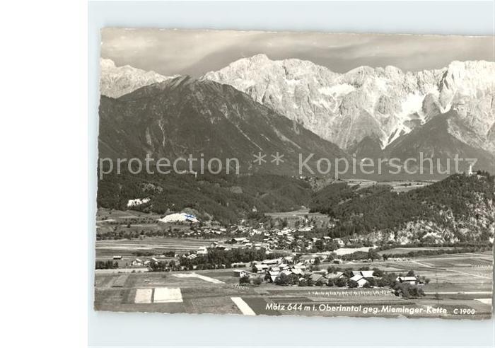 Moetz im Oberinntal mit Mieminger Kette