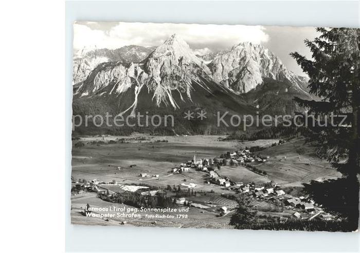 Lermoos Tirol mit Sonnenspitze und Wampeter Schrofen