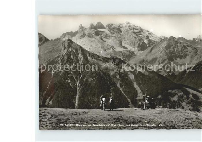 Vorarlberg Kapellalpe mit Drei Tuerme und Drusenfluh