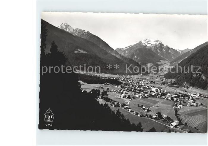 Mayrhofen Zillertal mit Gruenberg