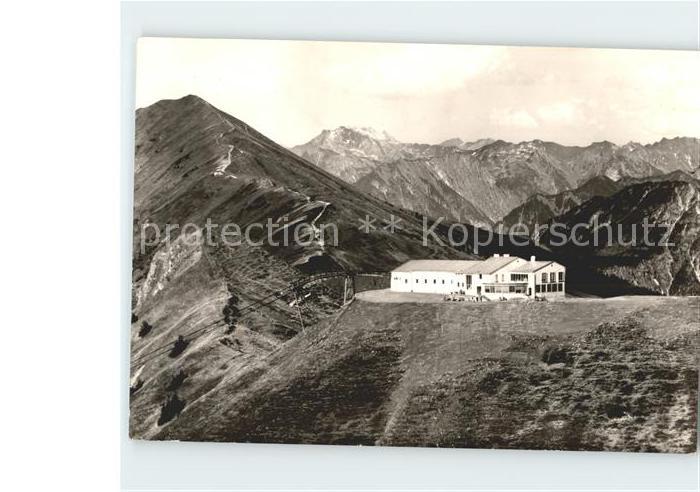 Riezlern Kleinwalsertal Vorarlberg Kanzelwandbahn Berggaststaette mit Nebelhorn