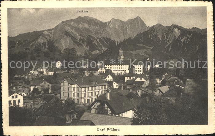 Pfaefers Dorfansicht mit Falknis Raetikon