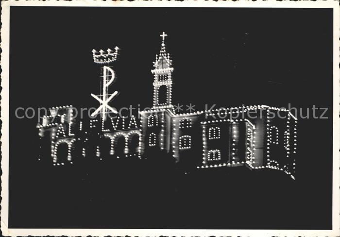 Orselina TI beleuchtete Kirche