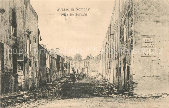 Nomeny Strassenpartie nach der Schlacht Truemmer 1. Weltkrieg